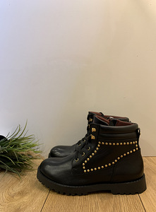 Новые! Ботинки GUESS Girls из натуральной кожи (1 фото из 3)