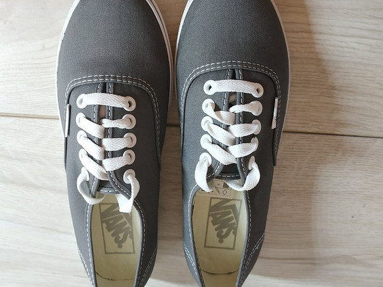 Стильные фирменные молодежные кеды от Vans 36 р - новые