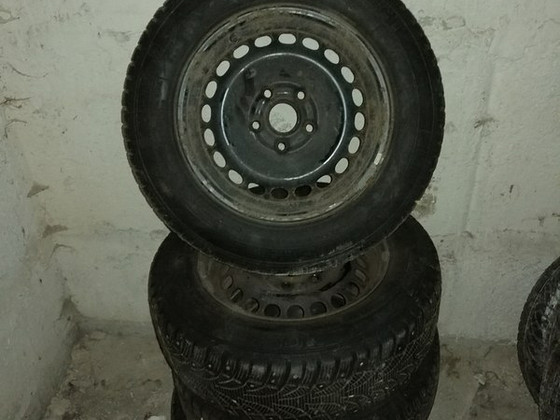 Резина зииняя, шипованная
