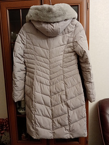 Женское пальто (2 фото из 8)