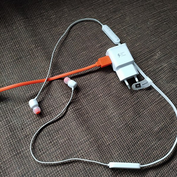 JBL Bluetooth uueväärsed klapid!