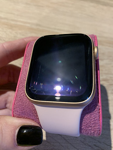 Смарт часы Apple (2 фото из 2)