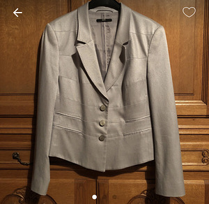 Originaal Hugo Boss naiste pintsak (1 foto / 1)