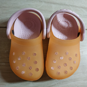 Фирменные детские Crocs - Оригинал (4 фото из 10)