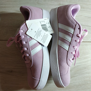 Шкіряні, стильні жіночі кросівки від Adidas 37-37.5 р (5 фото з 10)