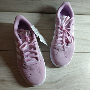 Шкіряні, стильні жіночі кросівки від Adidas 37-37.5 р (9 фото з 10)