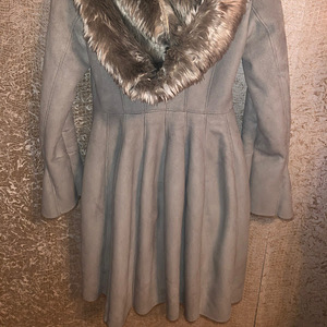 Armani exchane faux fur karvane mantel (3 foto / 3)