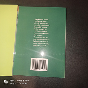 Книга (1 фото из 4)