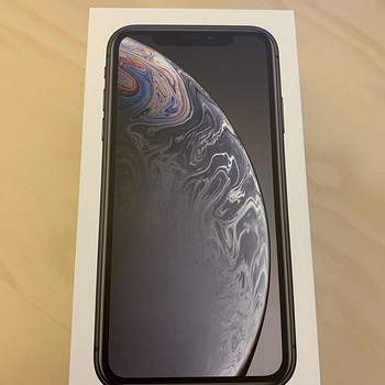 iPhone XR коробка + зарядное устройство + наушники