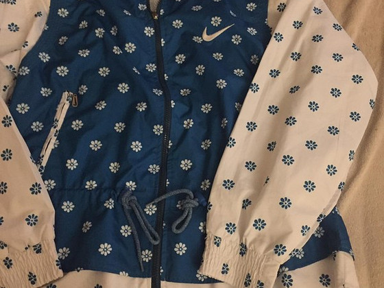 Ветровка NIKE original (подкладка сетка) новая