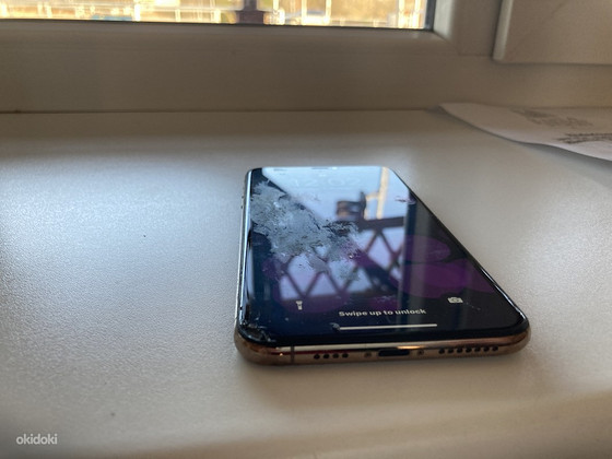 iPhone XS 64