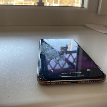 iPhone XS 64