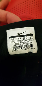 Кроссовки nike hustle, очень мало поношенные, размер 38.5 (3 фото из 3)