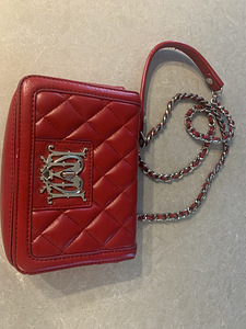 Moschino kott (3 foto / 5)