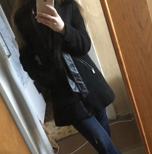 Пальто (3 фото из 4)