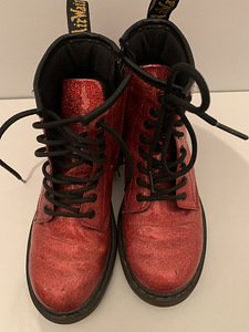Доктор Сапоги Martens (2 фото из 2)