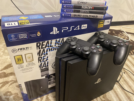 Sony PlayStation 4