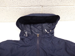 Ellesse SHS06040 uueväärne meeste jope L (2 foto / 6)