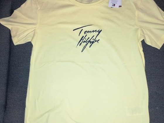 Женская футболка tommy Hilfiger