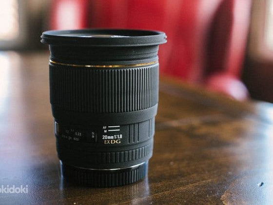 SIGMA AF 20 mm f/1.8 EX DG Aspherical RF Sony a-mount