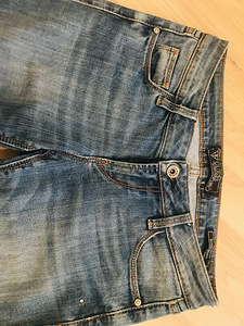 Guess джинсы 25 (3 фото из 3)