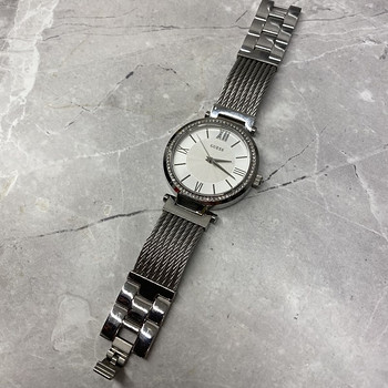 Женские часы Guess W0638L1
