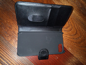 Чехлы для iPhone (1 фото из 2)