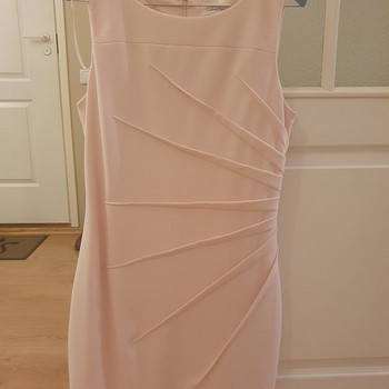 Calvin Klein новое платье s.US 8 (EU40) M
