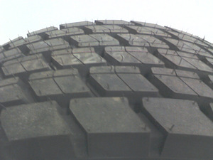 KUMHO 295-60R 22.5 MSH (2 foto / 3)