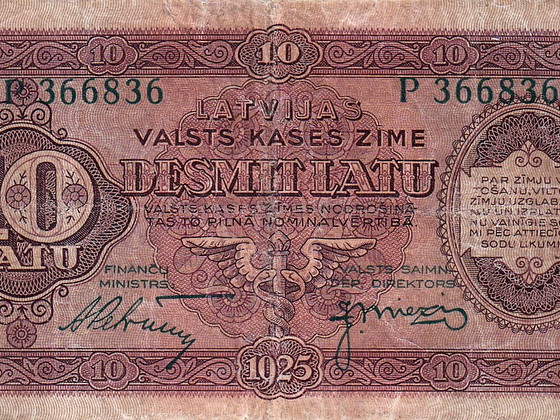 10 lat 1925