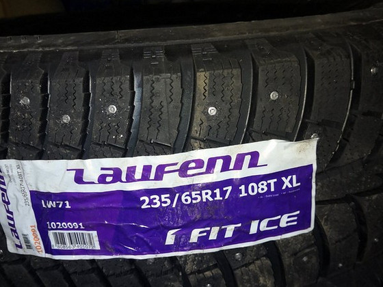 Laufenn новая шипованная резина 235/65R17 108T XL