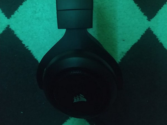Corsair HS70 kõrvaklapid
