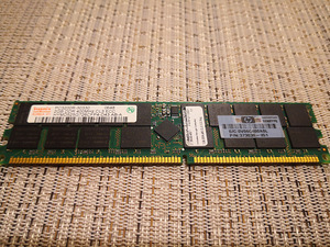 Mälu HP373030-851 Hynix HYMD525G726CFP4-D43 AB-T PC3200R 2GB (1 foto / 2)