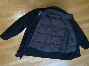 Soliidne must sügisjope (eemaldatav sulevest) "Hugo Boss" XL (3 foto / 10)