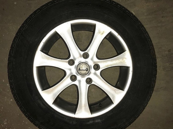 Veljed koos rehvidega 215/65 R16G