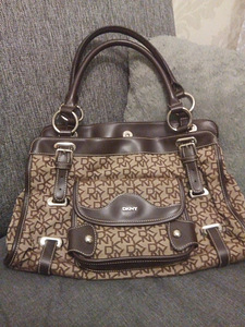 Сумка DKNY. Оригинал. (1 фото из 4)