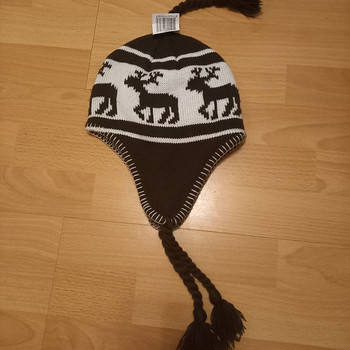 Müüa naiste uus müts