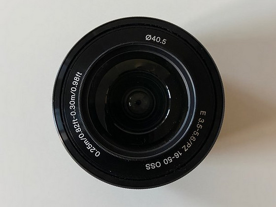 Sony E 16-50mm f/3.5-5.6 OSS