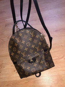 Сумка Louis Vuitton (1 фото из 3)