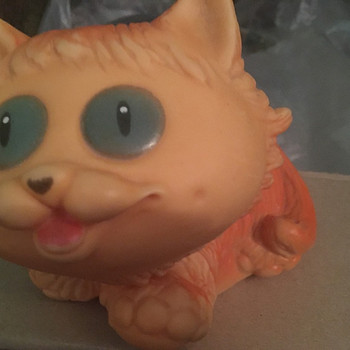 Разные старые игрушки
