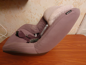 Maxi-Cosi 2Way Pearl turvatool + Isofix alus + suvekate (4 foto / 5)