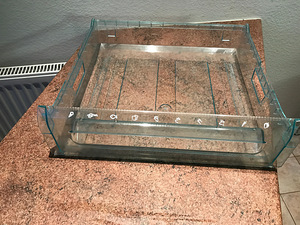 Riiulid ja sahtlid, külmkapp Electrolux ER9004B (5 foto / 8)