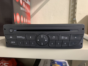 Renault toyota clarion blaupunkt (3 фото из 8)