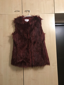 Uus vest kunstkarusnahk (1 foto / 2)