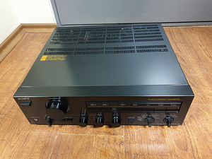 Sony TA-F555 II ES võimendi (2 foto / 3)