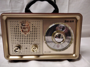 Päikeseenergial töötav raadio (4 foto / 4)