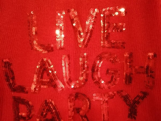 H&M punane sviiter Live Laught Party uus 146-152