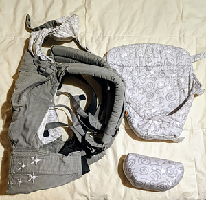 Ergobaby lapsekandmiskott koos beebisisuga (3 foto / 5)