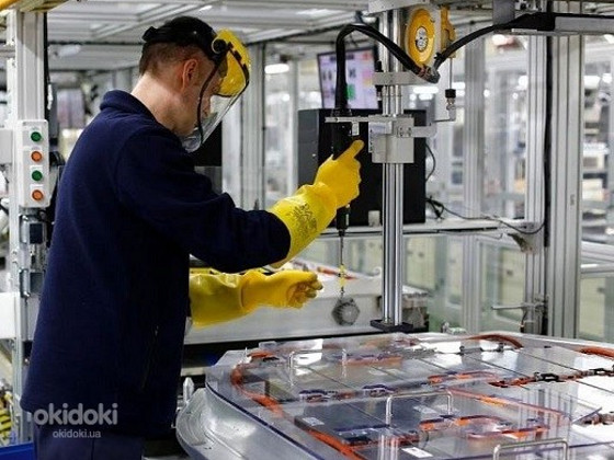 Оператор на производство LG Chem Wroclaw Energy