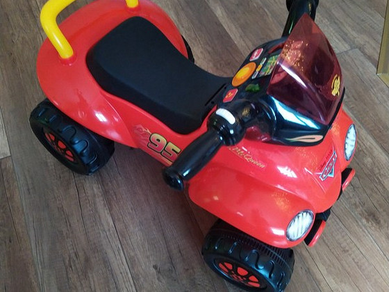 Auto lapsele